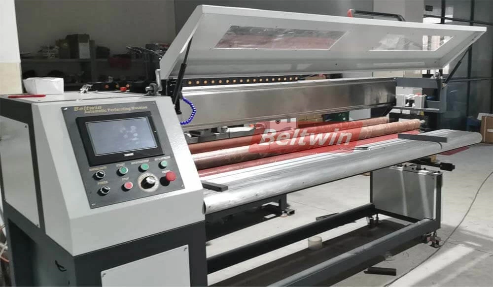 2000 mm breite Förderband-Perforiermaschine für PVC-PU-Gummiband