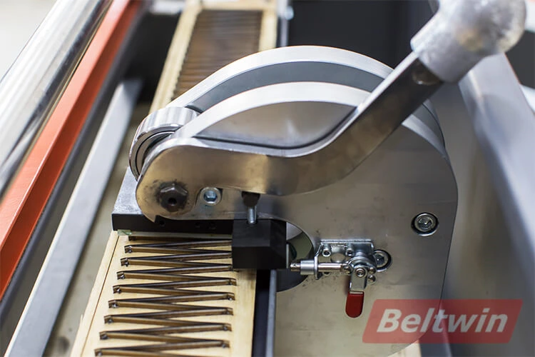 Handbuch PVC PU Gürtel Finger Puncher Die Board 300-1500