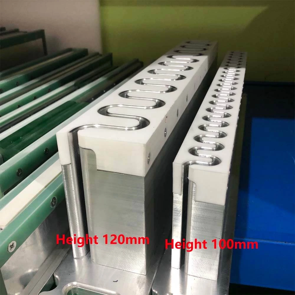 Formen von Förderbandstollenführung, Seitenwand und Profilen für das Hochfrequenz-Bandschweißen