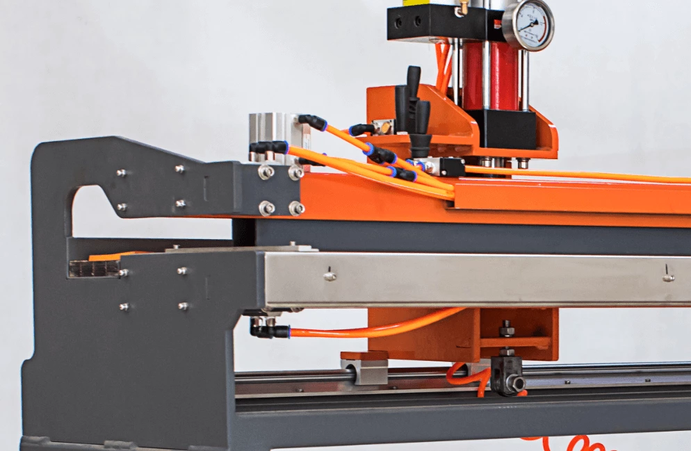 Halbautomatischer PVC-PU-Gürtel-Fingerlocher TA1000-3000