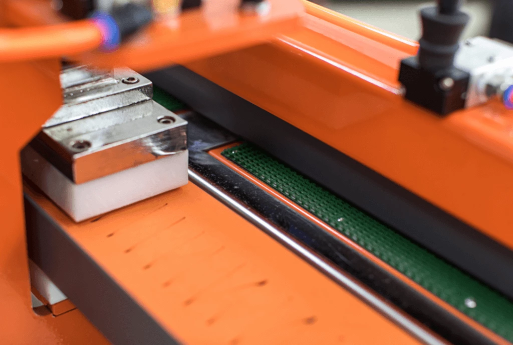 Halbautomatischer PVC-PU-Gürtel-Fingerlocher TA1000-3000