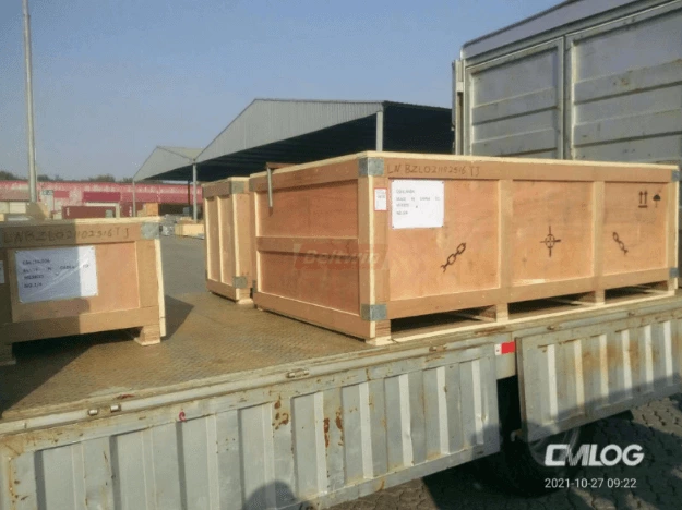 2 Sätze Vulkanisator Lieferbild – 1200 mm Breite mit Heizplattengröße 690 * 1380 mm und 1400 mm Breite mit 1220 * 1600 mm