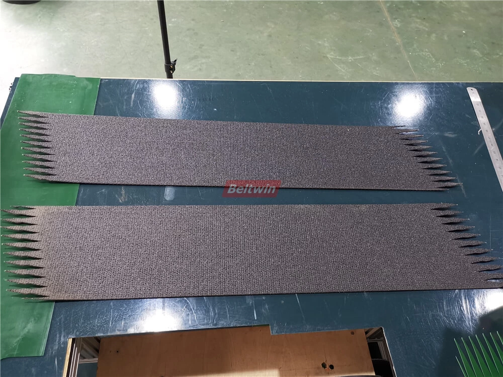 So spleißen Sie PVK-Riemen mit einer Luftkühlpresse und einem automatischen Fingerstanzer-2