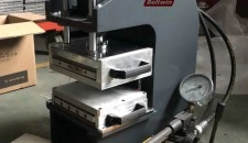 Zahnriemengelenk & Stanzmaschine