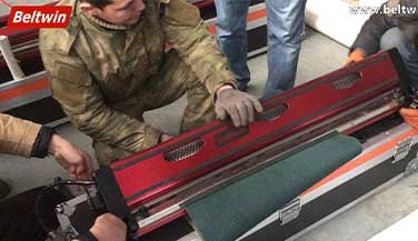 Schulung in Usbekistan für Luftkühlpresse