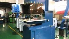 Test vor Lieferung für Hochfrequenzmaschine (Spannung: 220 V 3phasig)