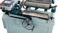 Halbautomatische Zahnriemenschneidemaschine