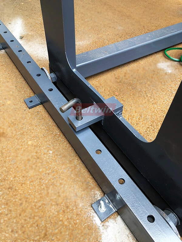 Bandführungsmaschine 3000 mm Test und Lieferung in die Niederlande