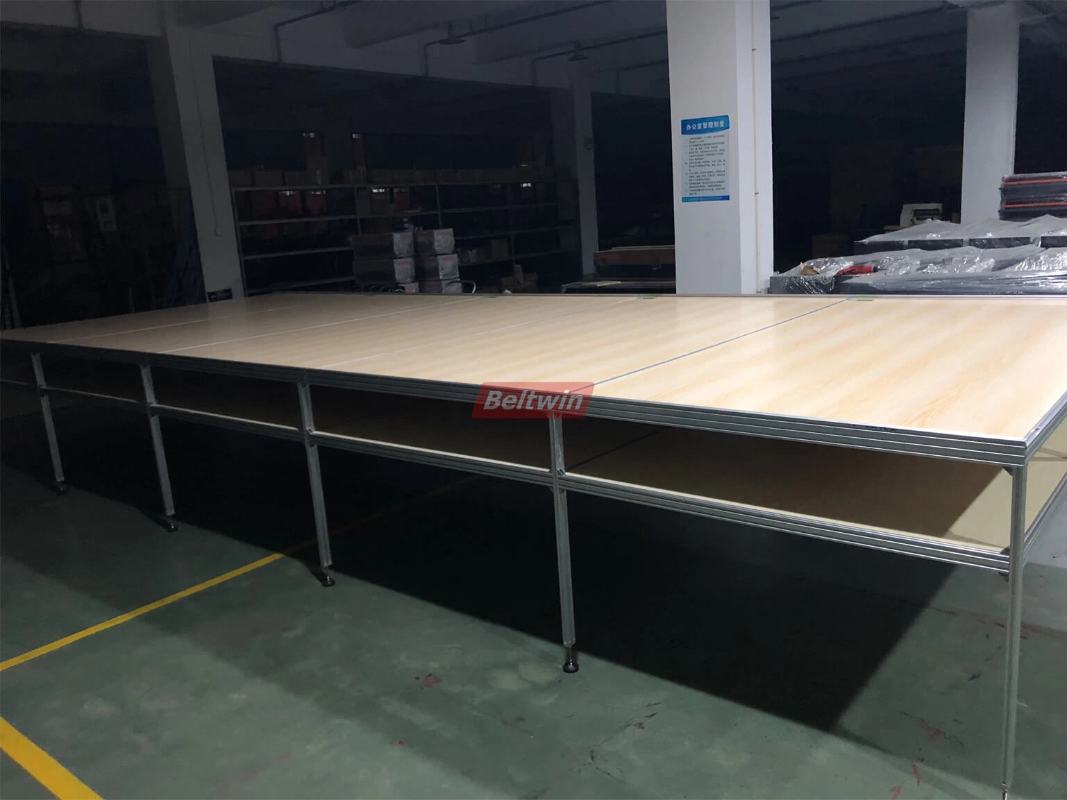 Beltwin 2.5 Meter breite Förderband-Werkbank, kann angepasst werden.
