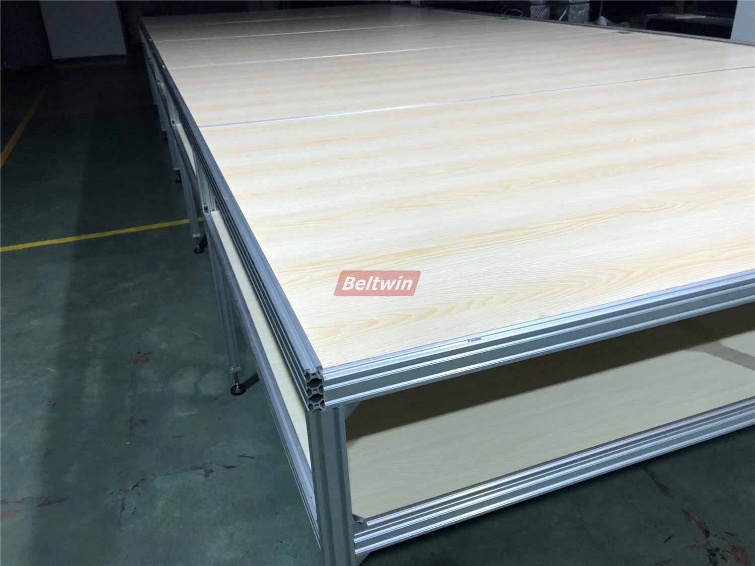 Beltwin 2.5 Meter breite Förderband-Werkbank, kann angepasst werden.