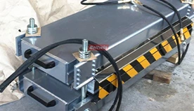 Rahmenvulkanisator für 900 mm Bandbreite (DSLQ-S 1943) Lieferung nach Mexiko