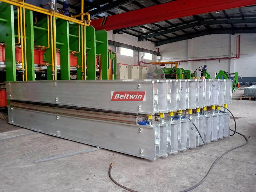 3000 mm breiter Stahlseil-Gummi-Förderband-Vulkanisierer DSLQ-S