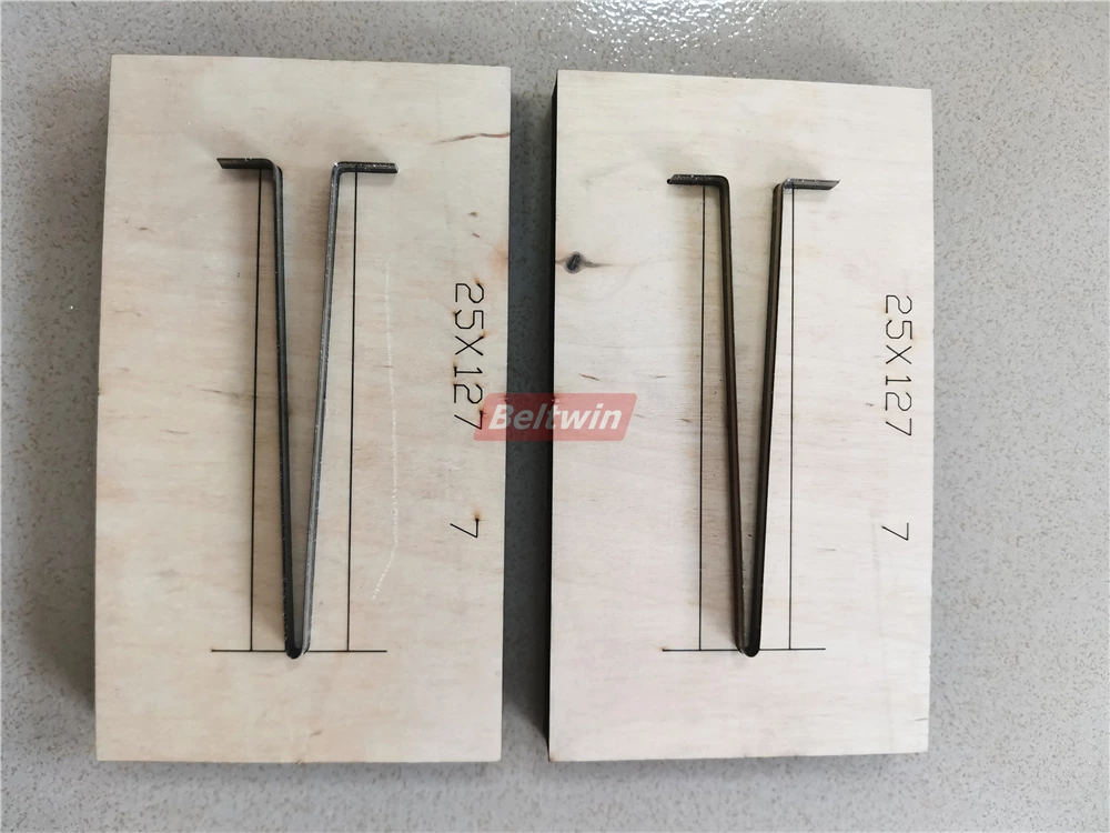 Zahnriemen-Finger-Stanzmaschine