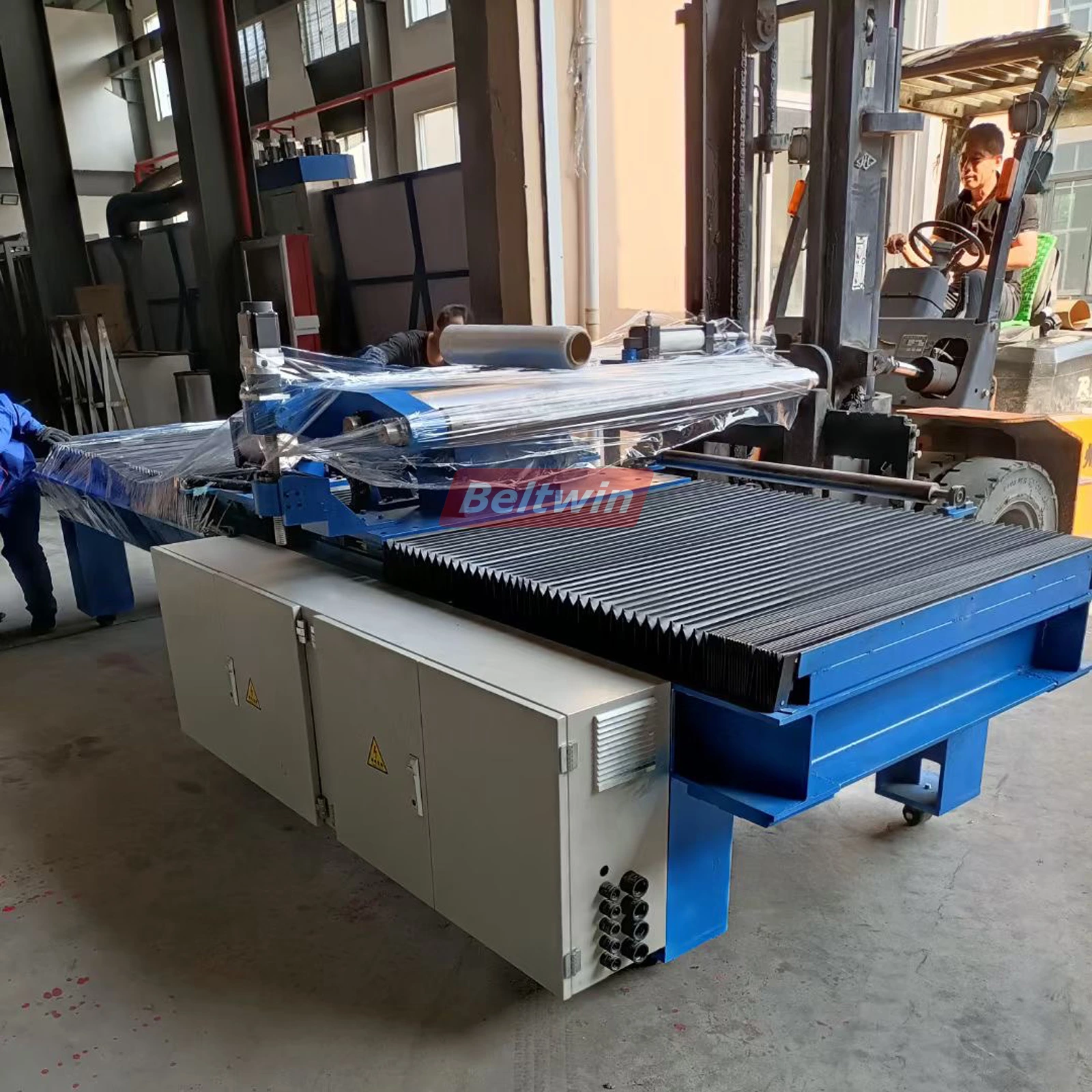 Zahnriemenschneidemaschine/Endlosriemenschneider (Herstellerversion)