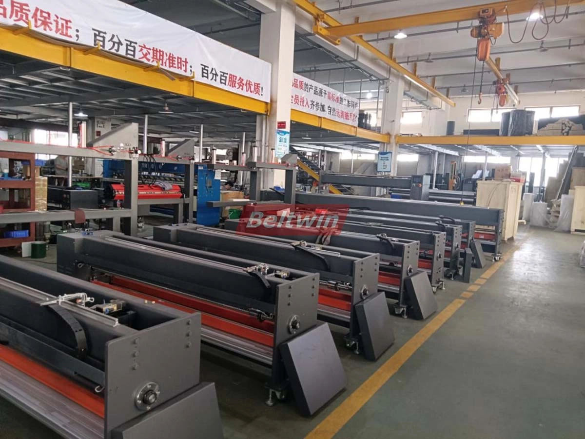 Warum sollten Sie sich für einen automatischen Fingerstanzer zum Stanzen von Fingern auf PVC / PU-Bändern entscheiden?