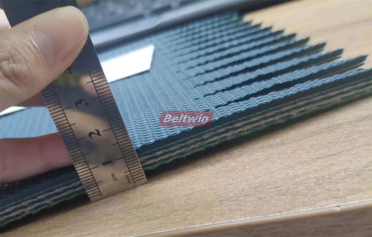 Warum sollten Sie sich für einen automatischen Fingerstanzer zum Stanzen von Fingern auf PVC / PU-Bändern entscheiden?