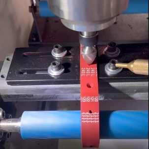 Zahnriemen-Perforiermaschine TD200T & TD500T