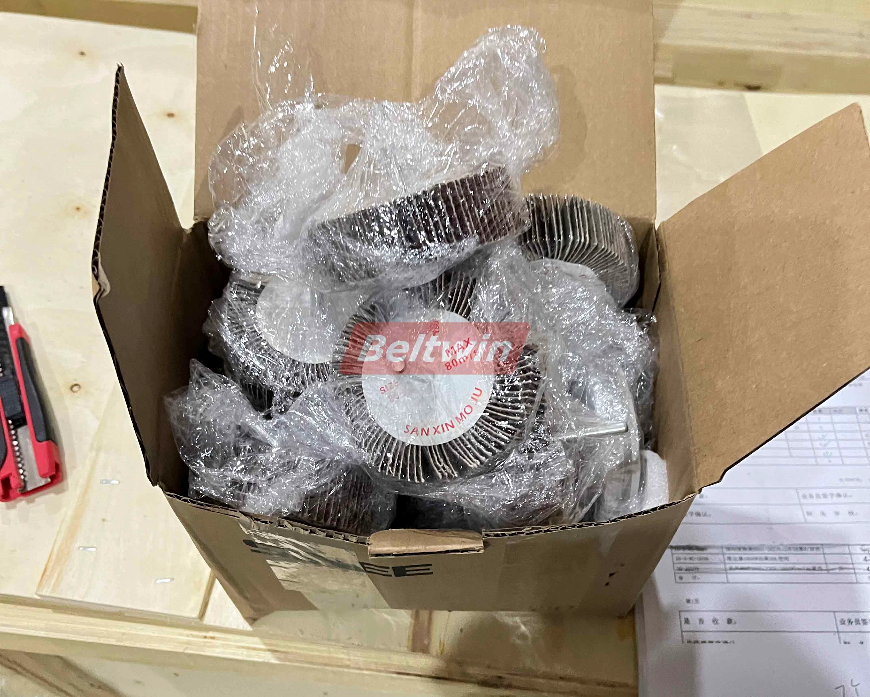 Führungsschweißmaschine für Längsprofile QB1300H-2000H (europäische Version)