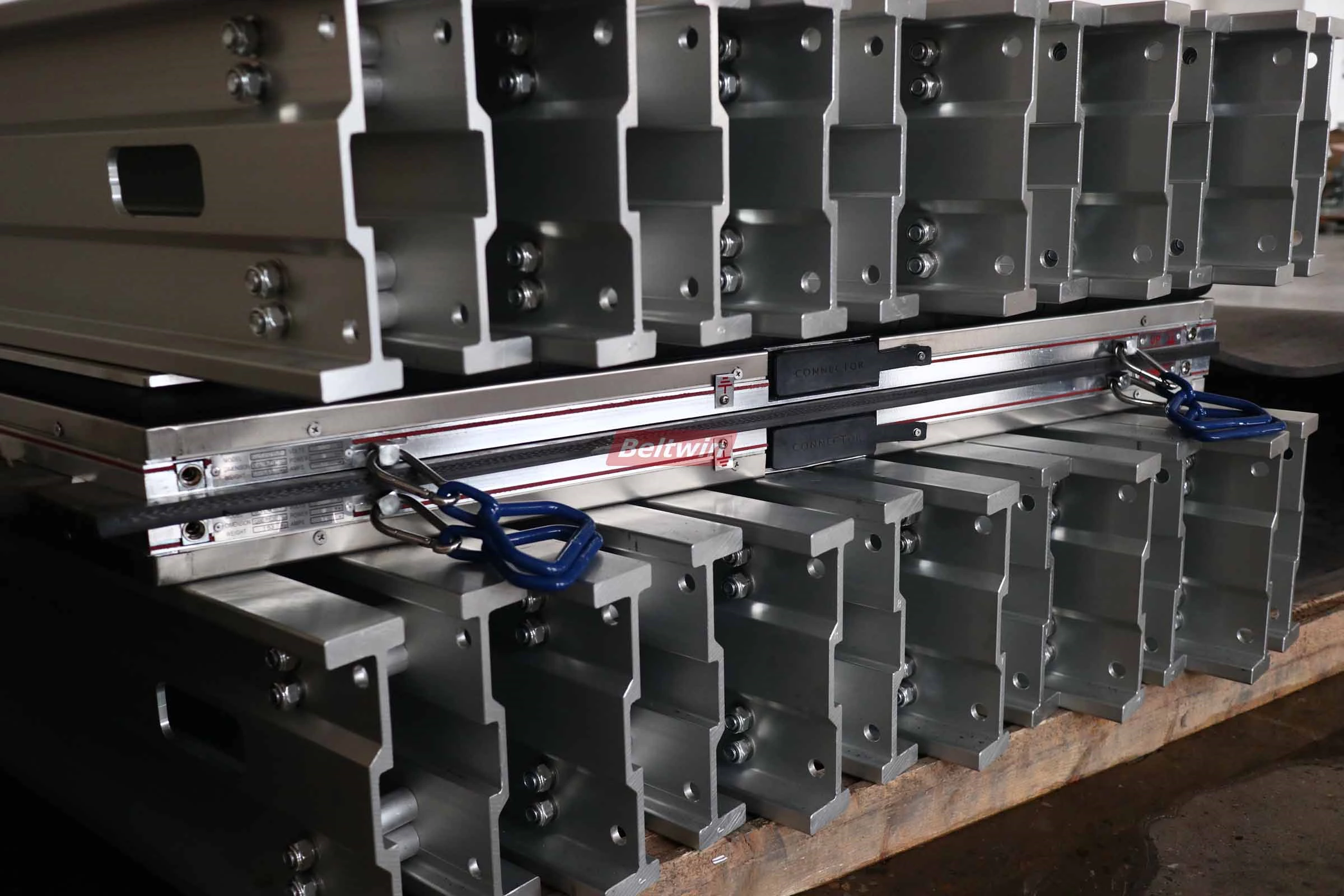 Querstangenteile aus Aluminiumlegierung für Gummi-Förderband-Vulkanisierer