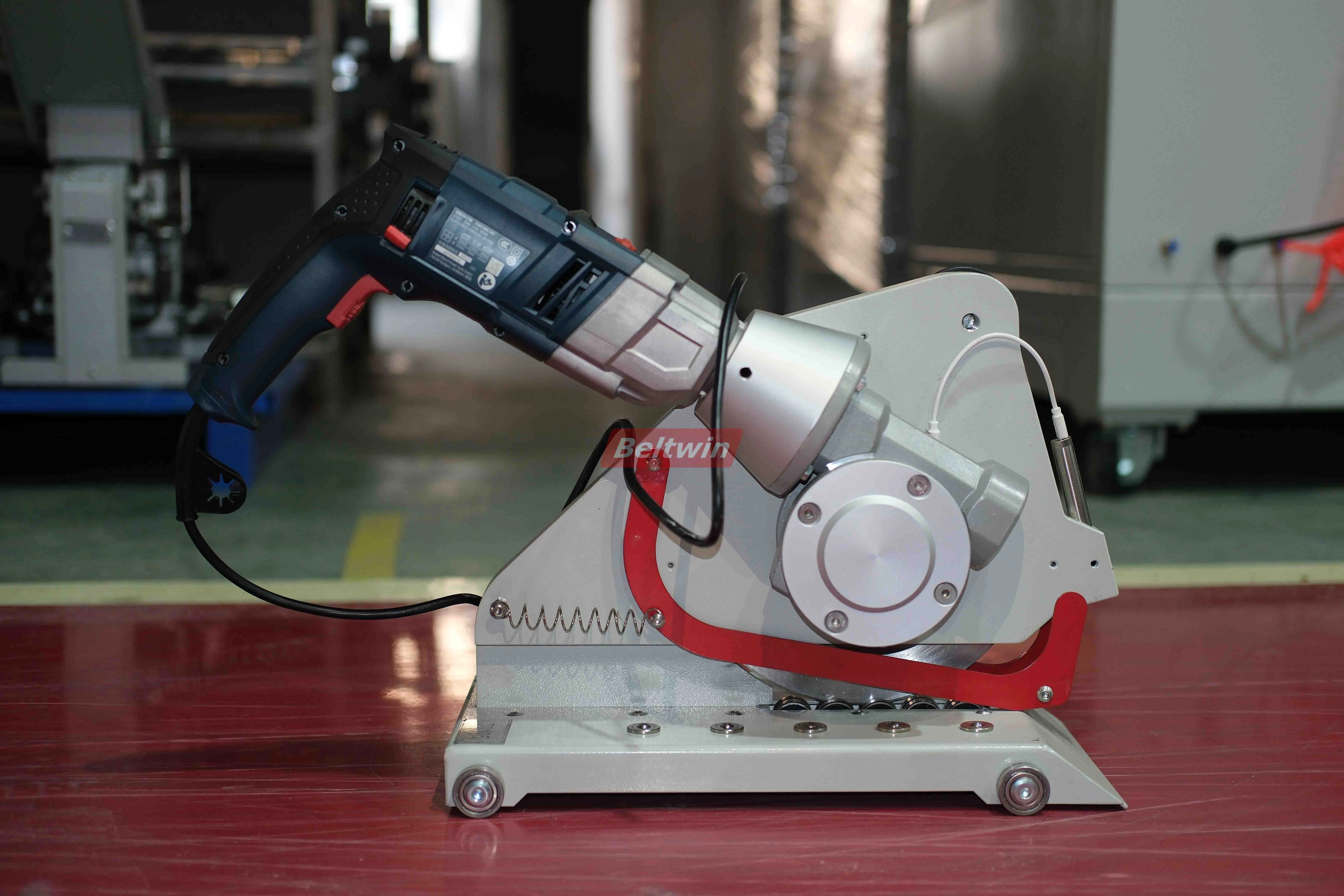 Tragbarer Designschneider für Gummiförderbänder