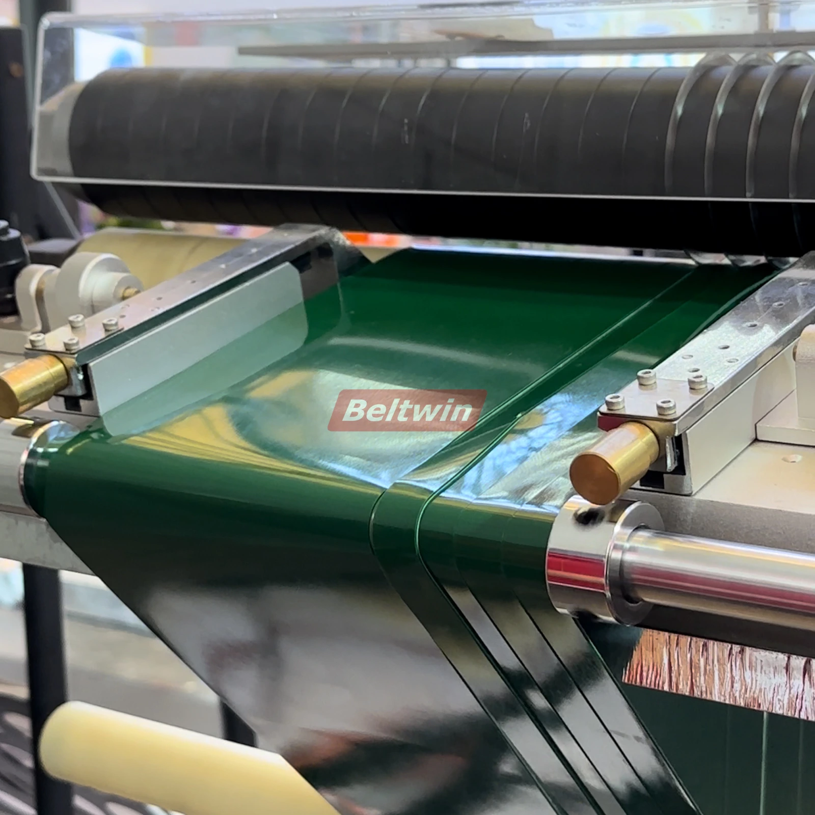 Endlosband-Schneidemaschine CD350 für PVC/PU, Teflon, Zahnriemen